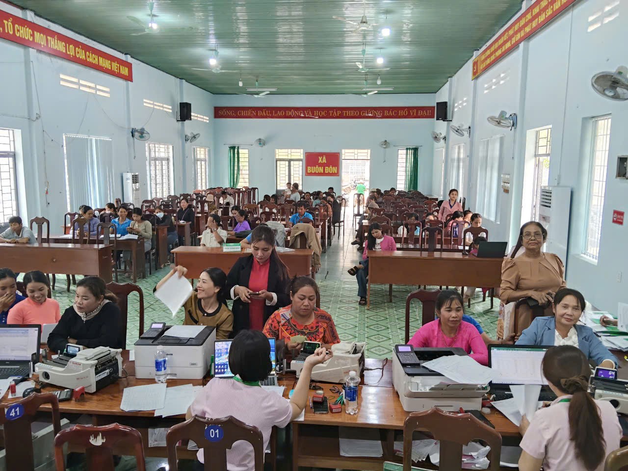Hiệu quả từ nguồn vốn vay ngân hàng chính sách xã hội tại Hội Nông dân xã Buôn Đôn