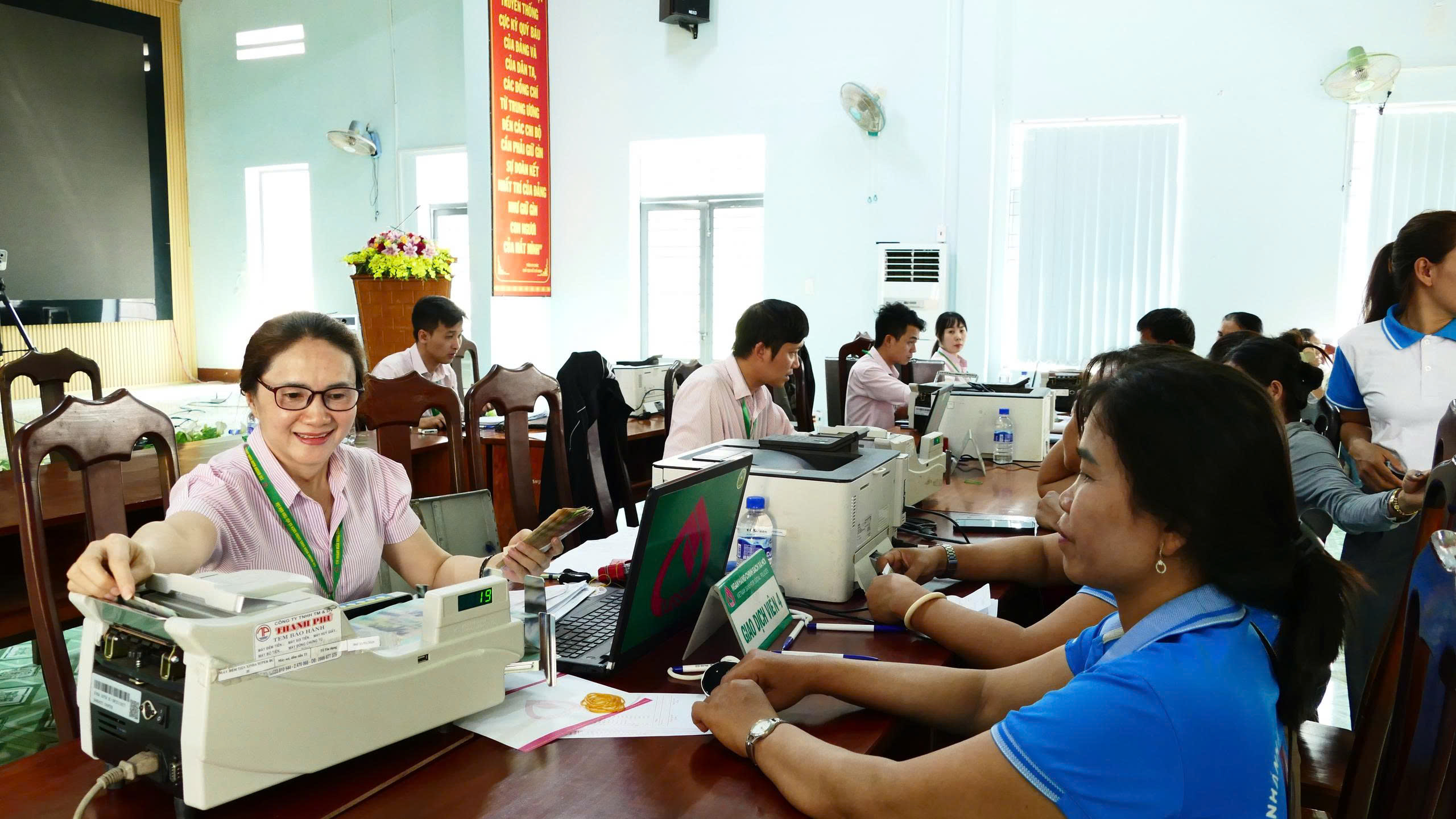 z7703800175592-b5dbd3b8b09c3f62a065387d48bed548