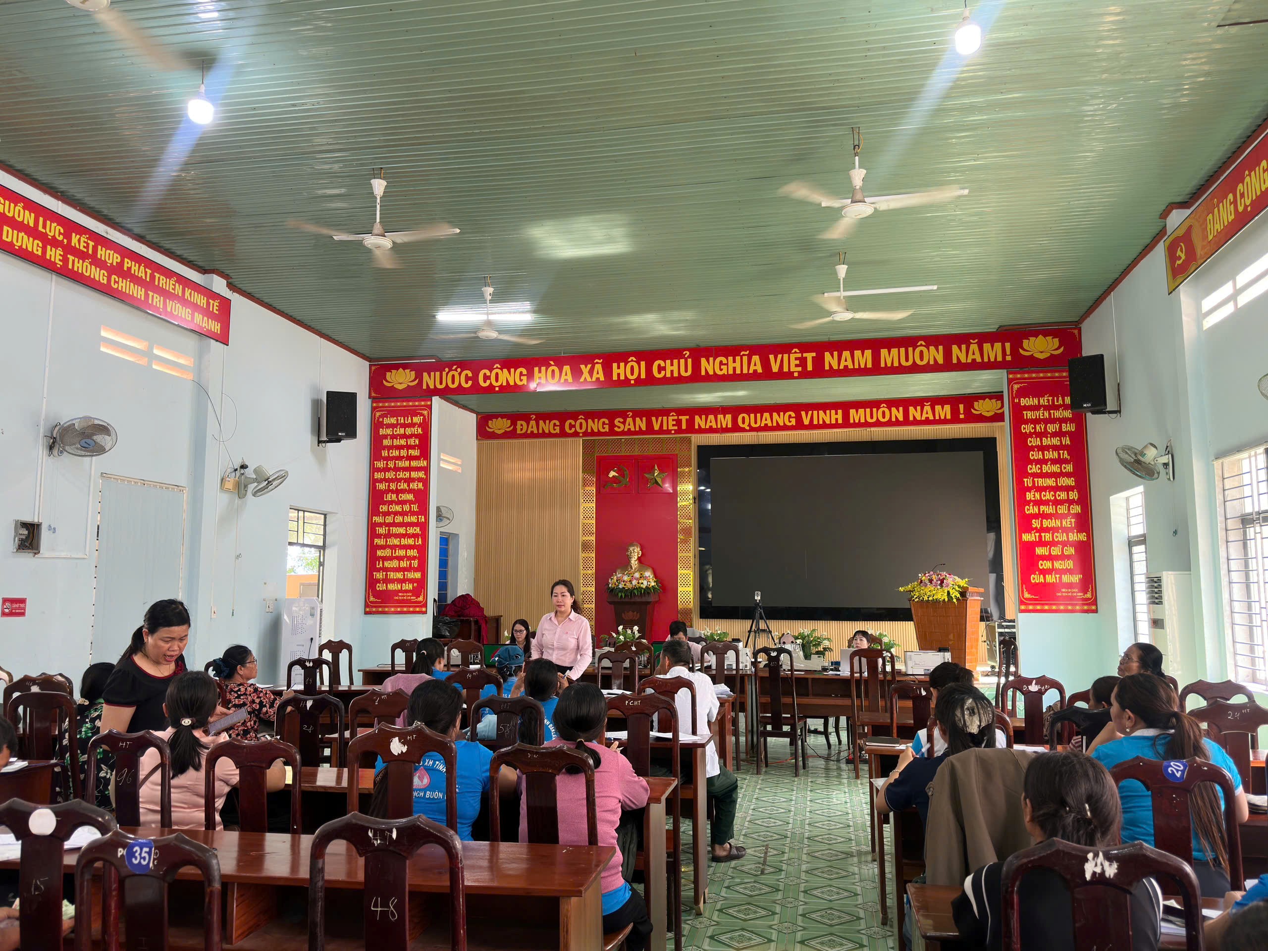 thang-6